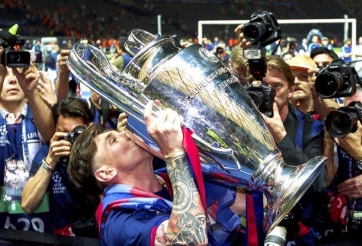 Messi lại sắp được vinh danh ở Barcelona